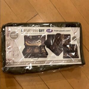 Jewelry travel bag - new and unopened.